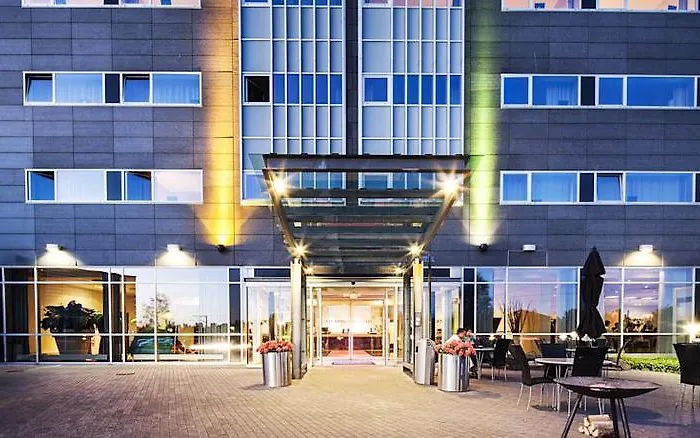 스캔딕 슬루스홀믄 호텔 4*