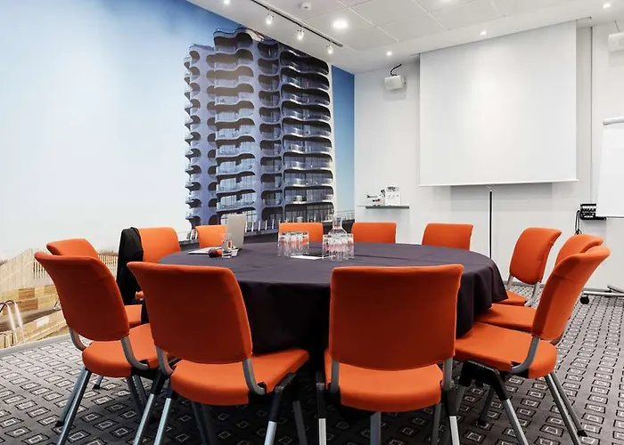 스캔딕 슬루스홀믄